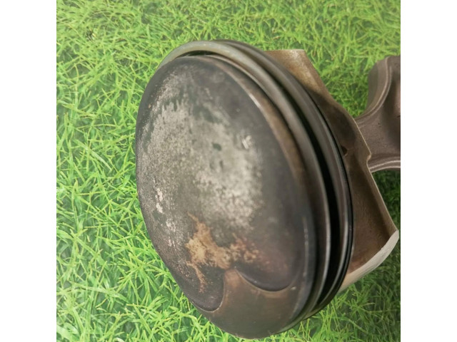 Píst 92L93, 7840920 BMW M5 pro benzínový motor 5.0 S85 B50AA