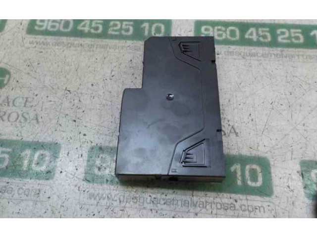 Блок управления A2049001402, A2049009001 Mercedes-Benz GLK (X204)