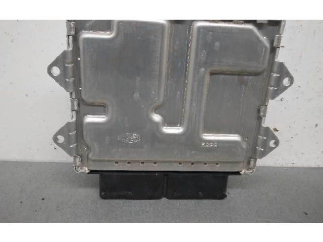 Блок управления двигателя    Fiat Qubo