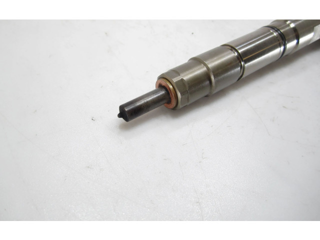 Vstřikovač 04L130277AC, 8801902220   Volkswagen Caddy    DFSD 