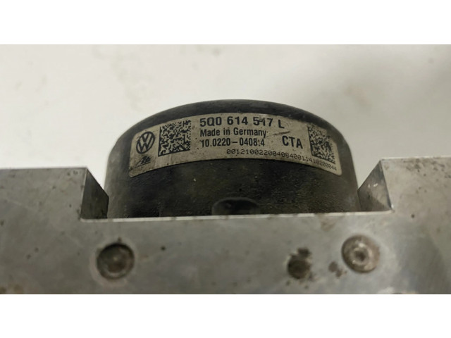 Блок АБС 5Q0907379M, 5Q0907379H Volkswagen Golf VII 2013-2019 года