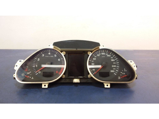 Přístrojová deska Audi A6 Allroad C5 2005 4F0920900