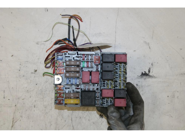 Блок предохранителей    Jeep Renegade    