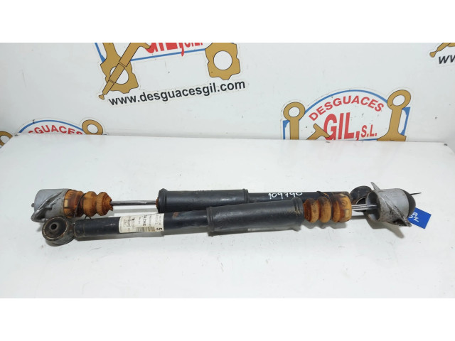 Задний амортизатор с пружиной      