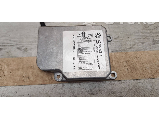 Блок подушек безопасности 1C0909605A, 23071019E   Volkswagen Transporter - Caravelle T5
