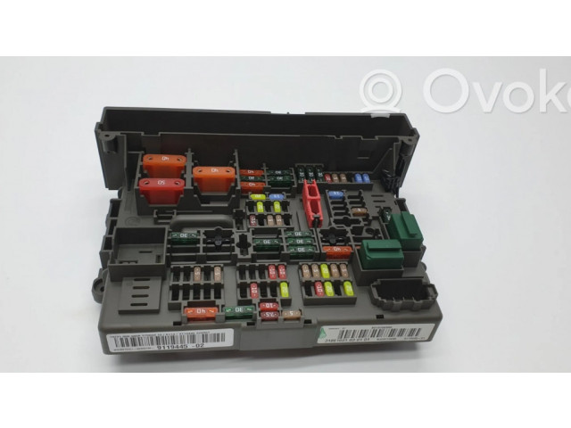 Pojistková skříňka 911944502, 90600738 BMW 1 E81 E87 2007