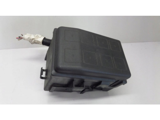   Pojistková skříňka 90560119   Opel Astra G 2000