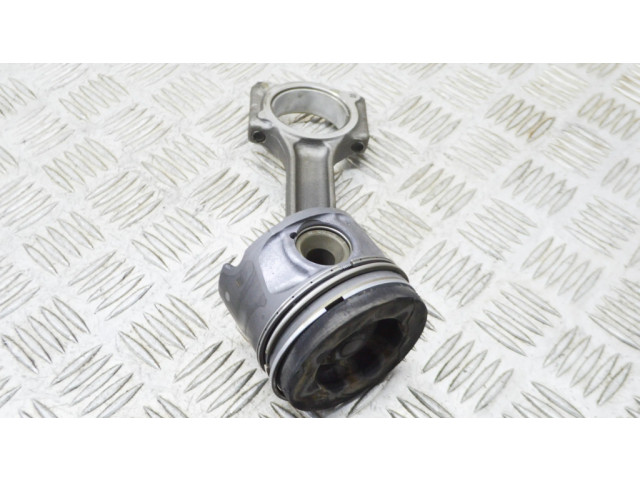 Поршень OM 607.951 A6070302100, A6070300717 Mercedes-Benz Citan W415 для дизельного двигателя 1.5