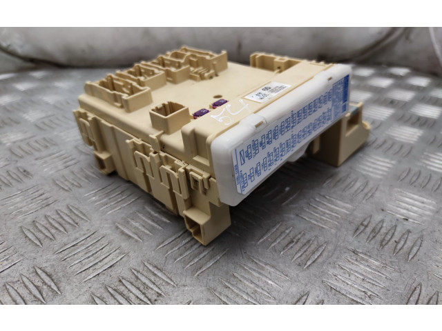 Блок предохранителей 8273078021 Lexus NX