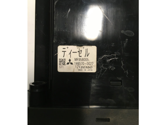 Блок управления климат-контролем MR958005, 1465700022 Mitsubishi Pajero