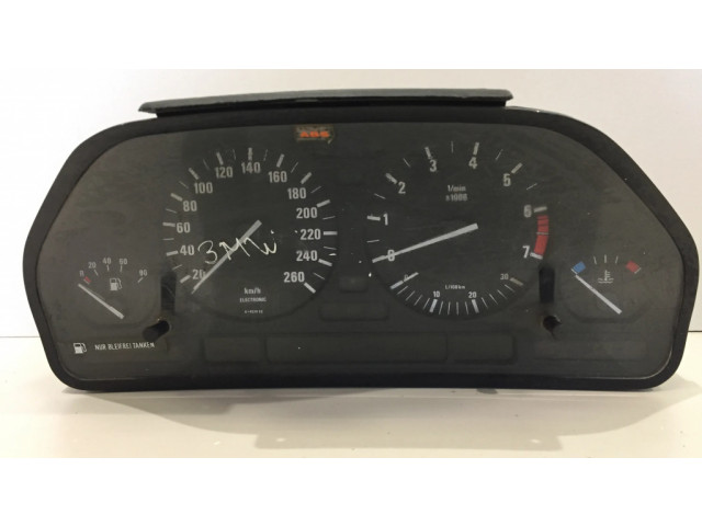 Přístrojová deska BMW 5 E34 1991 13785419