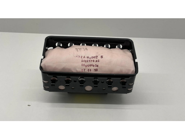 Подушка безопасности пассажира 0589P1000551, A18AR000853 Tesla Model S