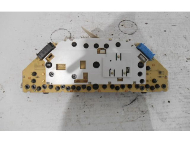 Панель приборов    Peugeot 605       