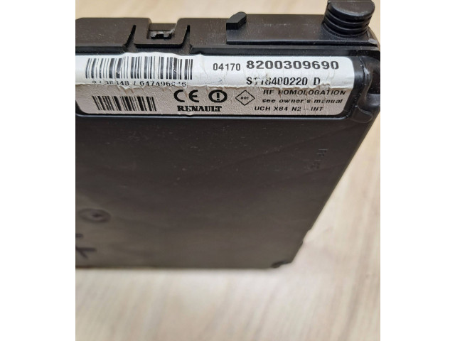 Блок комфорта 8200309690, S118400220D Renault Scenic II - Grand scenic II