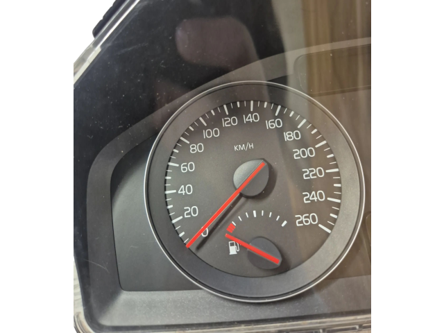 Панель приборов 31254776, 36002433   Volvo V50       