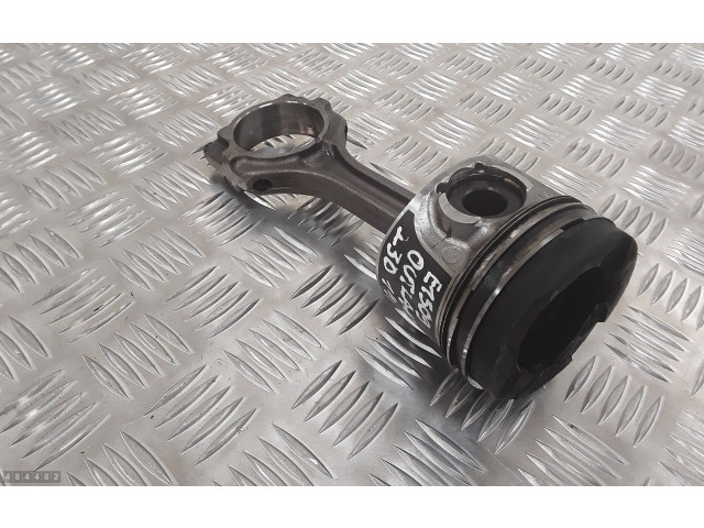 Поршень Mitsubishi Outlander