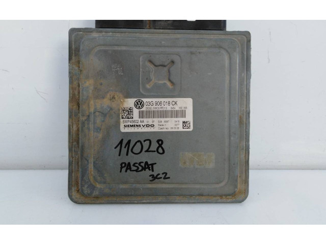 Řídící jednotka 03G906018CK, 5WP45602AA Volkswagen Passat Alltrack 2006