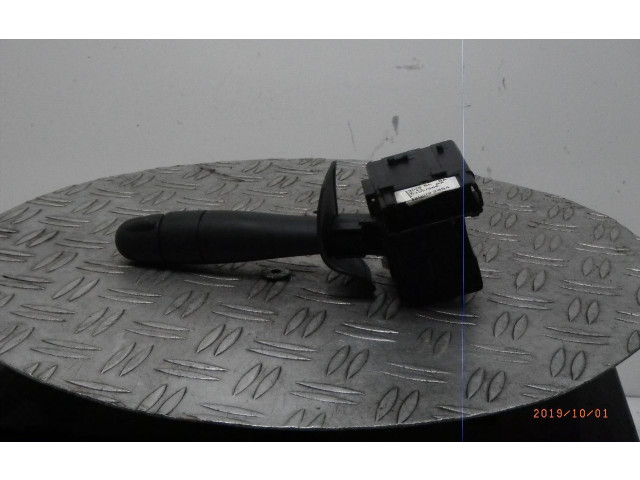 Переключатель дворников 8200792584 Dacia Sandero