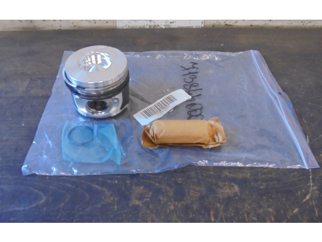  Поршень K9K-892 NEU120A12761R, 7701475077  Dacia Logan I  