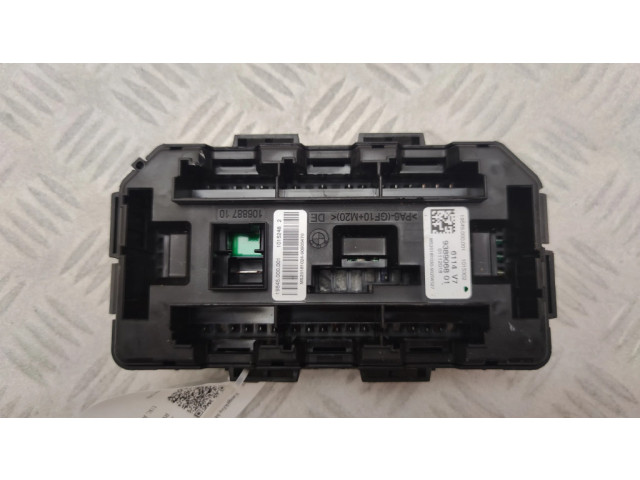 Pojistková skříňka 9389068 BMW 4 F36 Gran coupe 2018