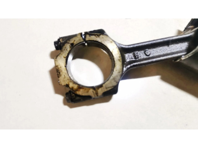 Поршень с шатуном Alfa Romeo 166 для дизельного двигателя 2.4