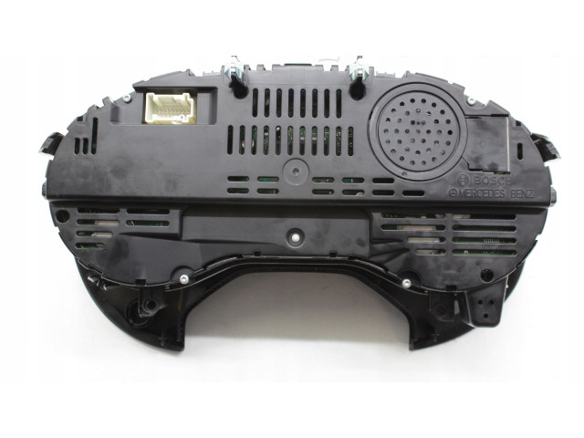 Přístrojová deska Infiniti Q30 2015 A0919006701