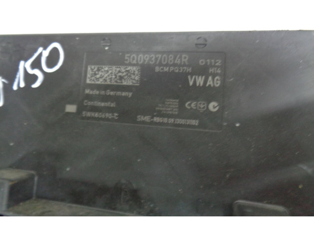 Блок комфорта 5Q0937084R, 5Q0937084R Skoda Octavia Mk3 (5E)