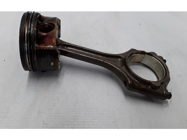  Поршень с шатуном B 6324 S 30637671, 30731944  Volvo XC90  