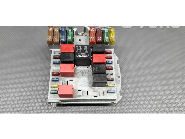 Блок предохранителей 51739425 Fiat Idea