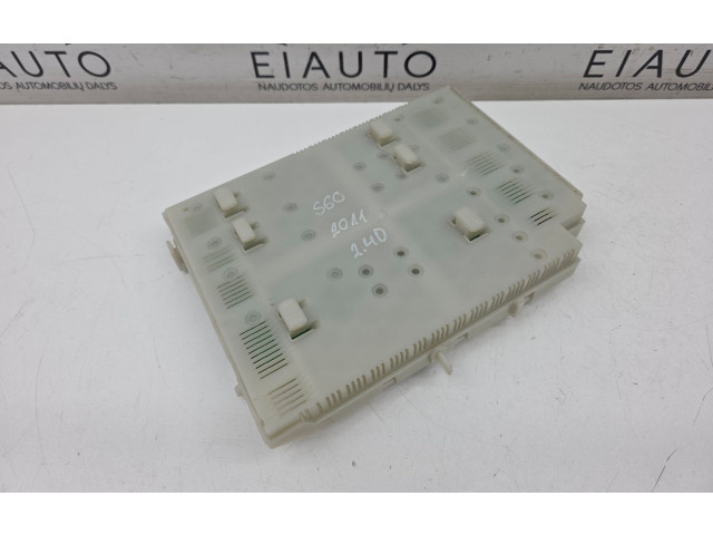 Блок предохранителей BG9T14C256GA, 31314116AA   Volvo S60    