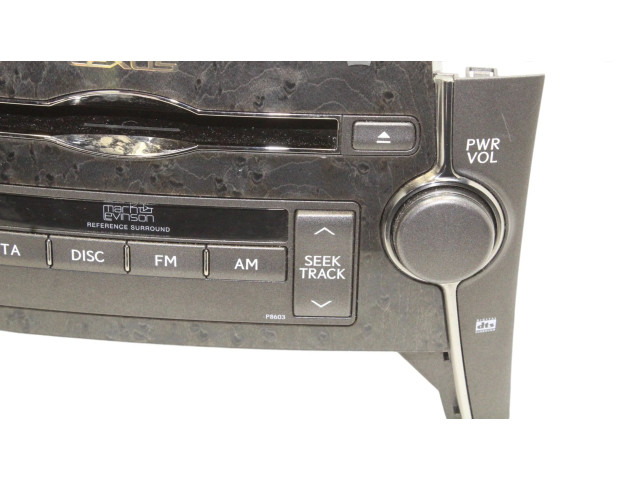 Радио/ проигрыватель CD/DVD / навигация