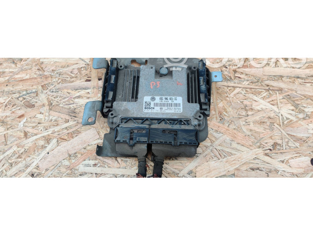 Řídící jednotka 03G906021CG, 1039S12044   Volkswagen Caddy 2006