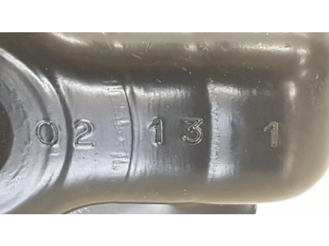 Крепежный винт (запасное колесо)