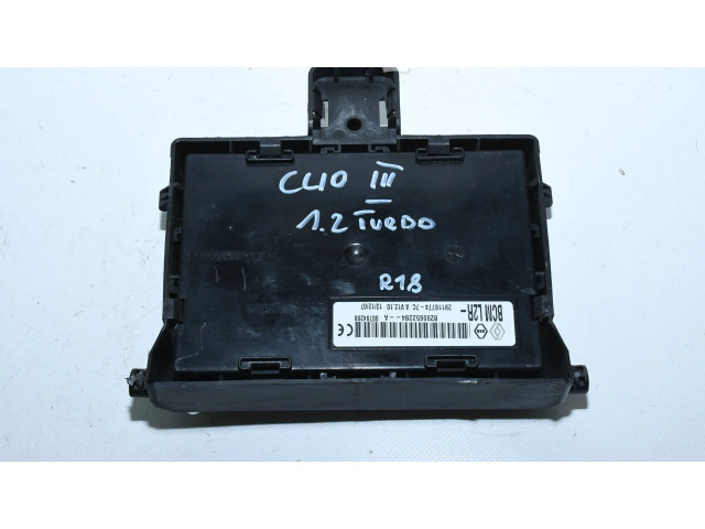 Блок комфорта 8200652284-A   Renault Clio III   