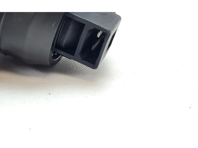 Vstřikovač 038130073BN Volkswagen Caddy BLS