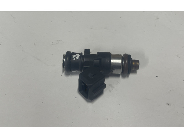 Форсунка 8200292590, 0280158046 Renault Clio IV D4F 740