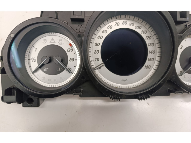 Přístrojová deska Mercedes-Benz C W204 2012 A2049004909