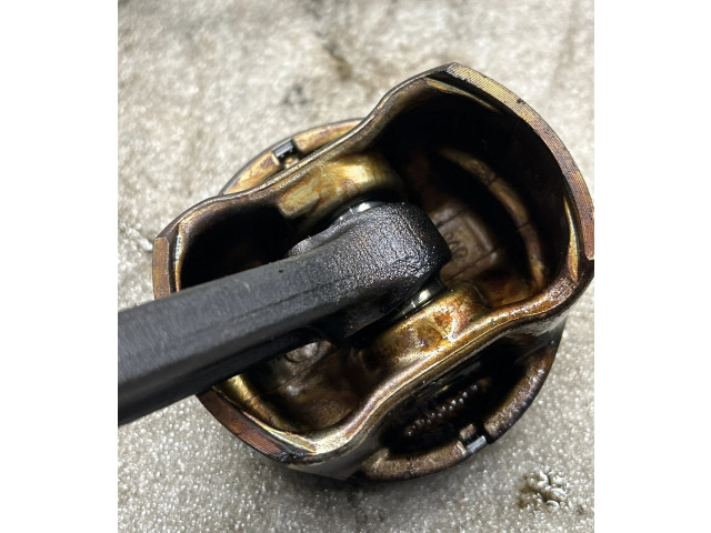 Поршень 050D Volkswagen Golf IV