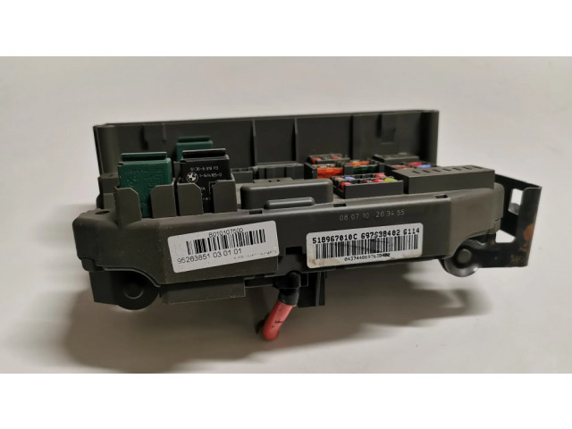 Pojistková skříňka 95263851 BMW X5 E70 2009