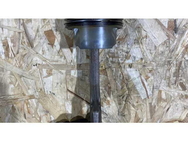 Píst 7843123704, 111213686 BMW 5 F10 F11 pro benzínový motor 4.4