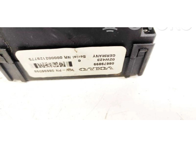 Блок предохранителей  08679899, 08696098   Volvo S70  V70  V70 XC    