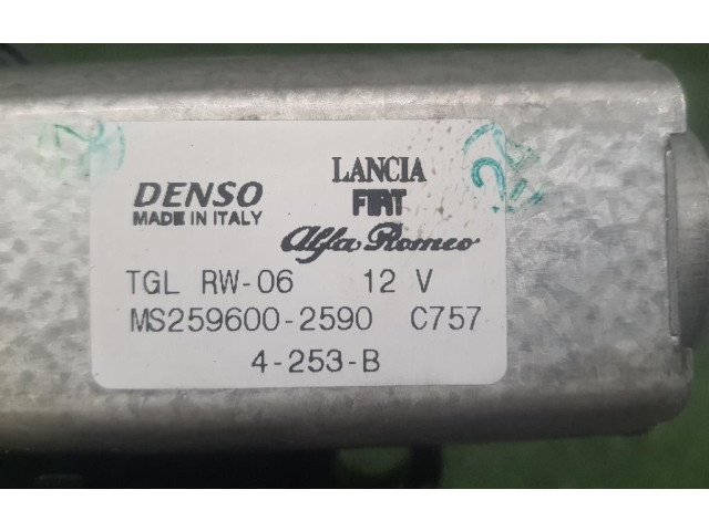 Моторчик заднего дворника 2596002590, 199B4000    Fiat 500L