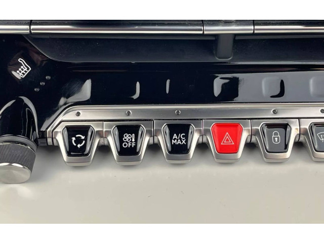 Блок управления климат-контролем 9823457080, 9823457180 Peugeot 2008 II