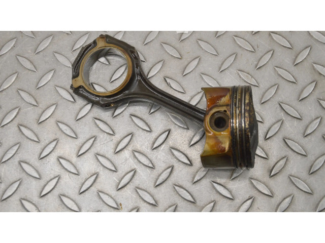 Píst 53236 Mercedes-Benz E W211 M 272.943