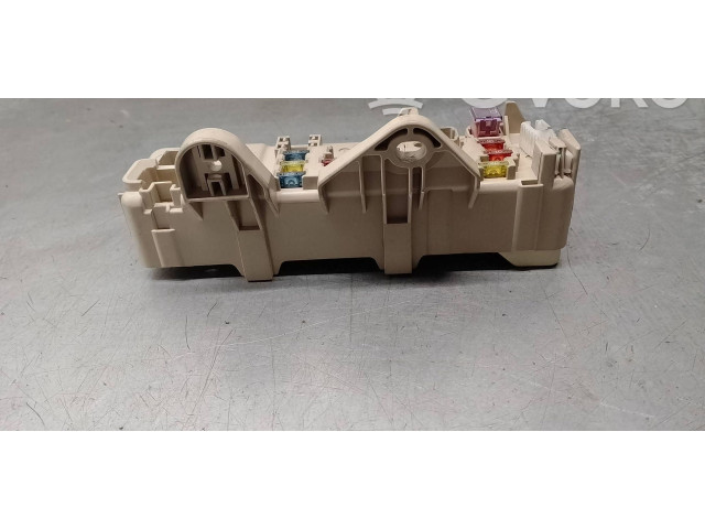 Pojistková skříňka Řídící jednotka BSM 9K3011434898 Mazda 323 2000