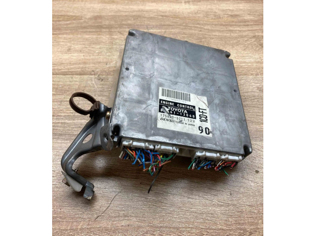 Блок управления двигателем Блок управления 1758605211   Toyota Corolla Verso E121