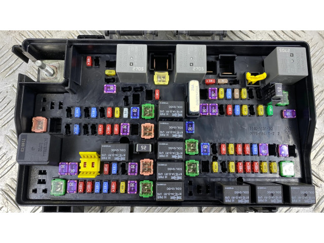 Блок предохранителей P68320921AB Jeep Grand Cherokee