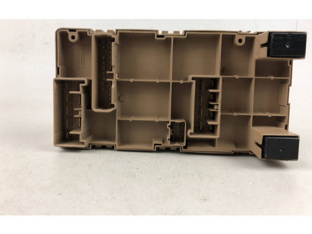 Pojistková skříňka 6111196 Subaru Outback 2008