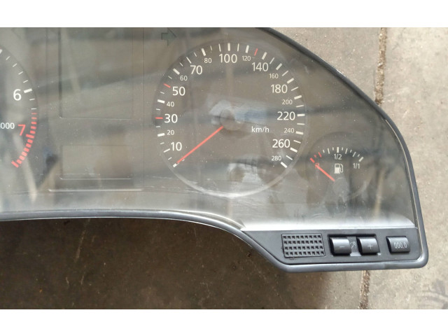 Přístrojová deska  Audi A8 S8 D2 4D 2000 4D0919033br, 4D0919033  