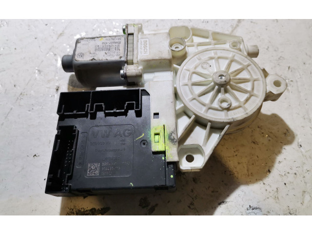 Передний двигатель механизма для подъема окон